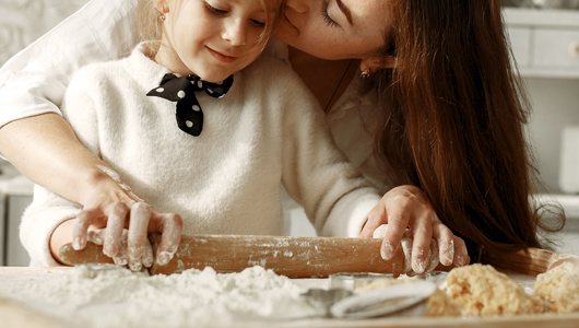 pizza fatta in casa con i bambini